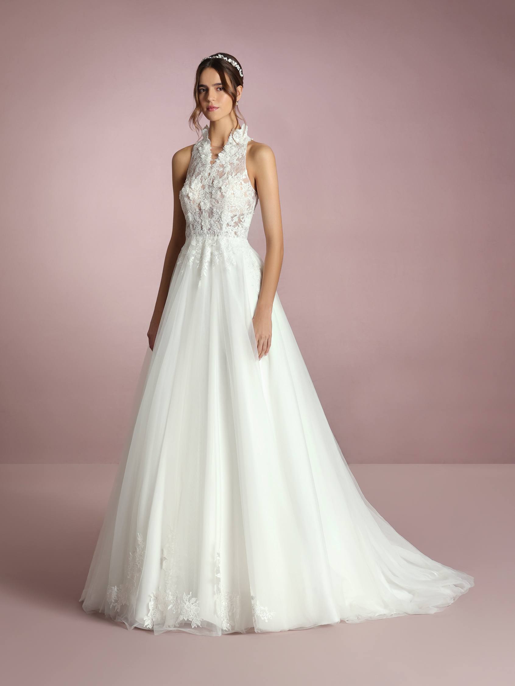 Robe de mariée choquante sale