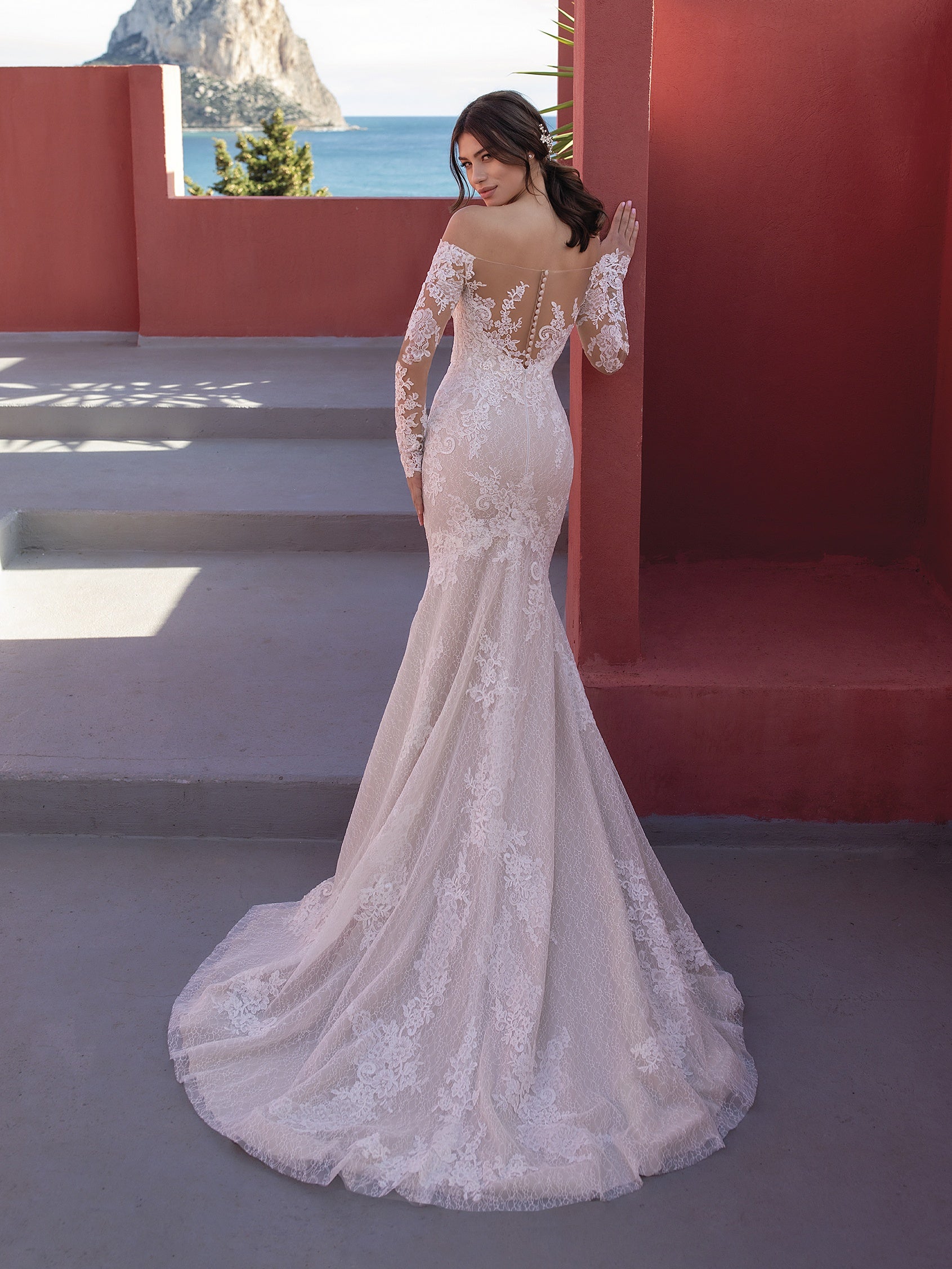 LILY Embroidered tulle wedding dress with mermaid silhouette long sleeves and tattoo effect back QR