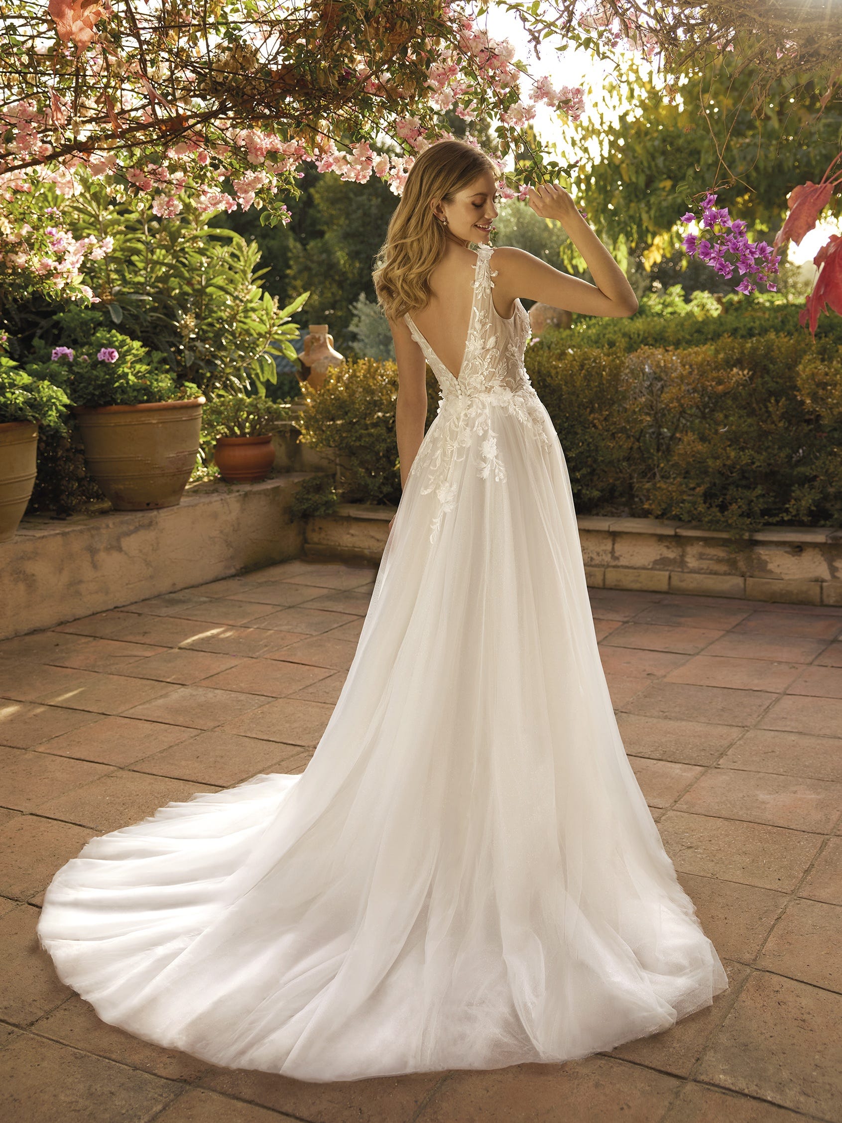 T back cheap wedding dress